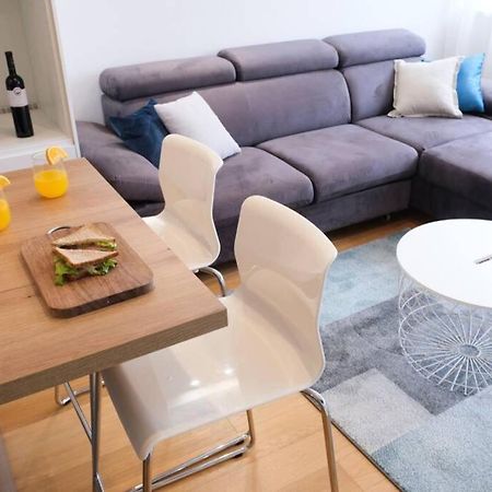 Apartman Leona 4*, Kantrida Rijeka Buitenkant foto