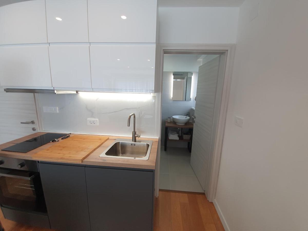 Apartman Leona 4*, Kantrida Rijeka Buitenkant foto