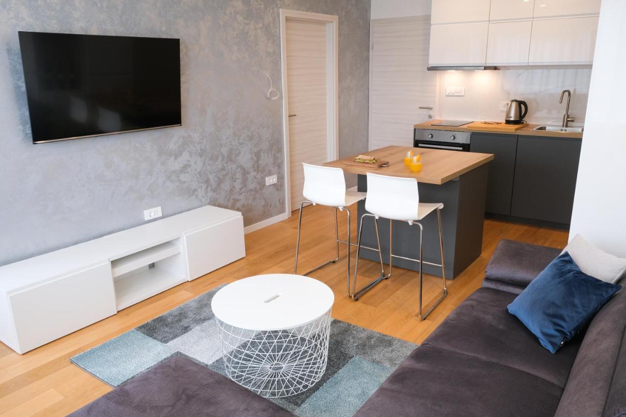 Apartman Leona 4*, Kantrida Rijeka Buitenkant foto